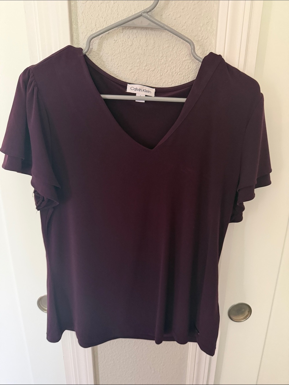 Calvin Klein Plum V-Neck Flutter Sleeve Top